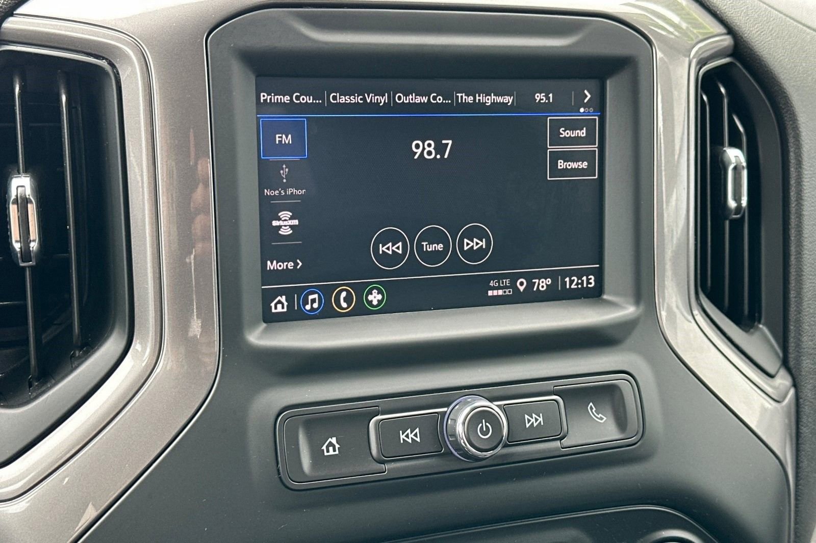 Certified 2024 Chevrolet Silverado 1500 Custom Trail Boss w/ Turbomax Blackout Package image 21