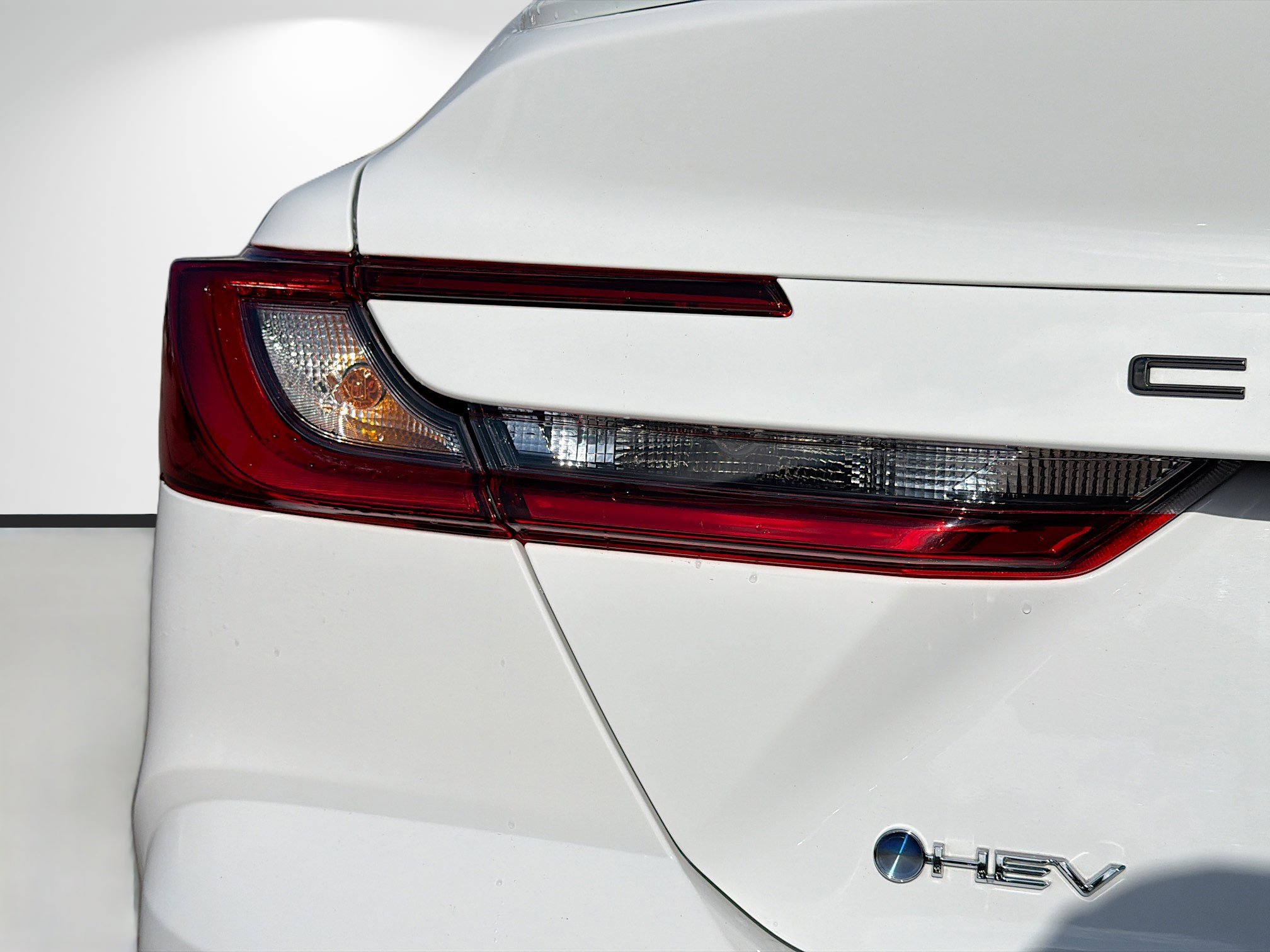 Used 2025 Toyota Camry SE image 10