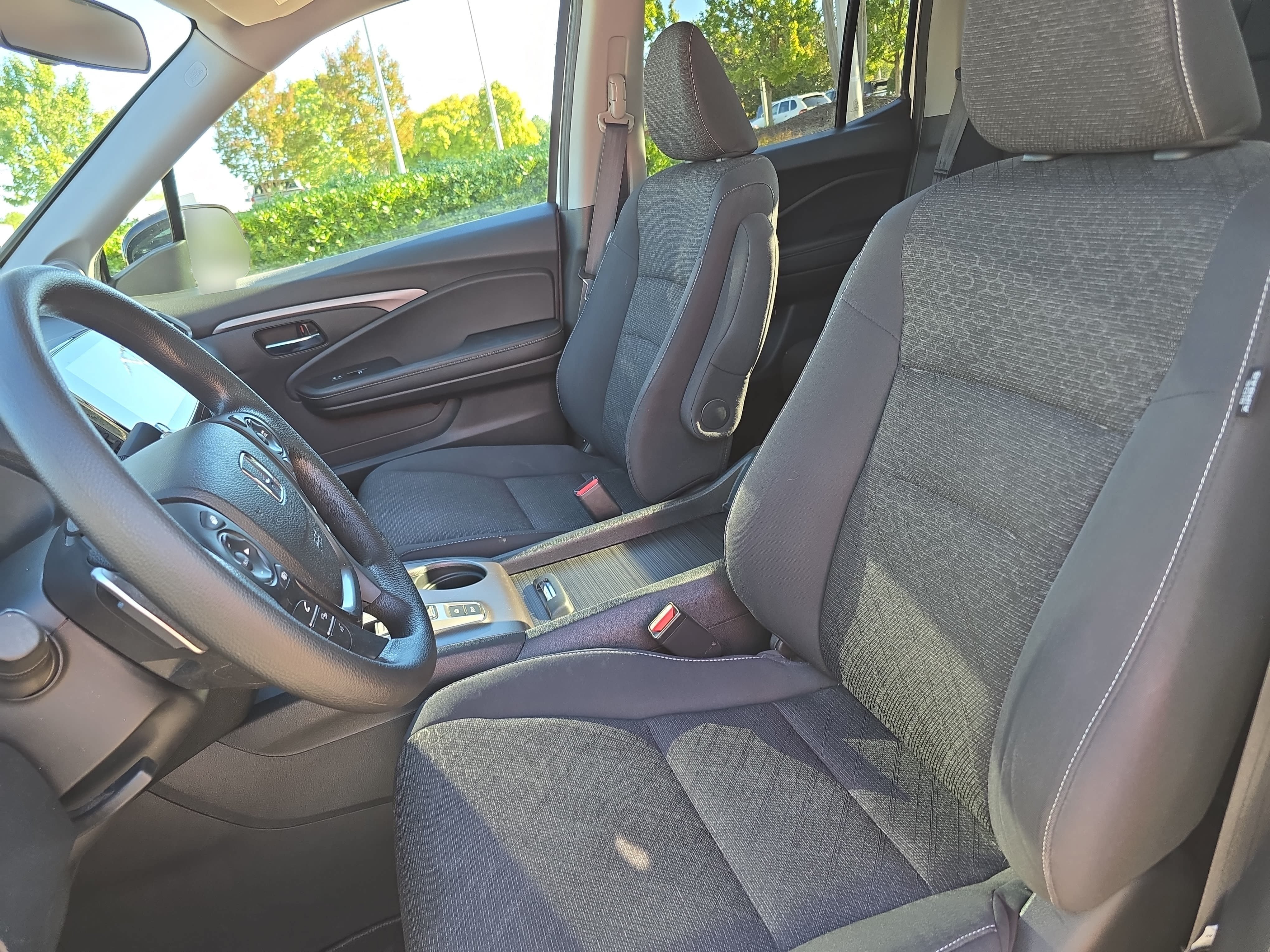 Used 2023 Honda Ridgeline Sport image 14