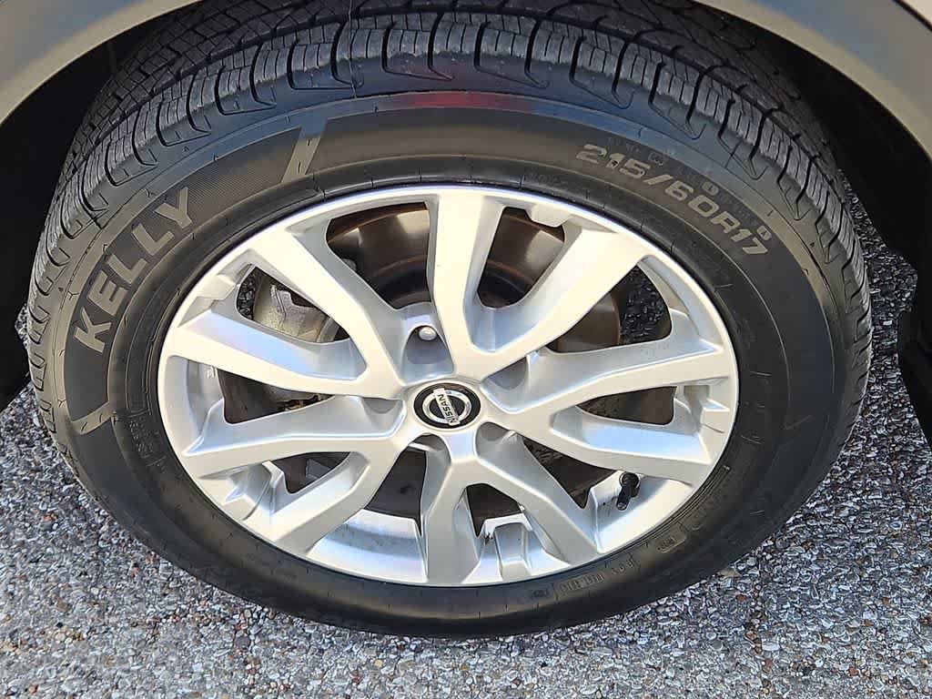 Used 2021 Nissan Rogue Sport S FWD image 12
