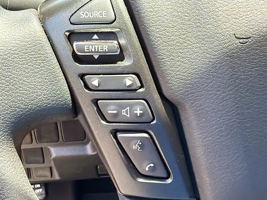 Used 2024 Nissan Frontier SV RWD image 16