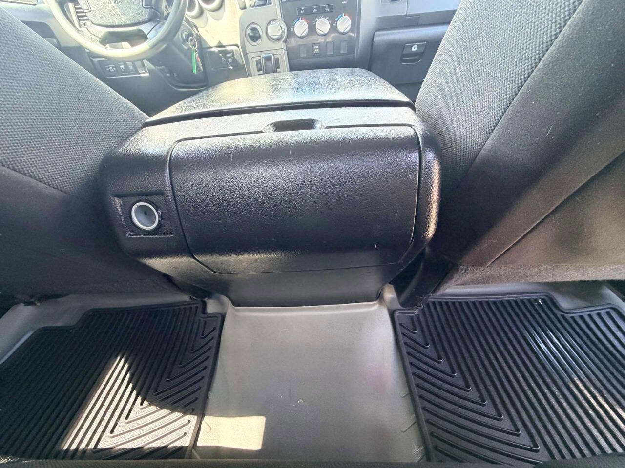 Used 2012 Toyota Tundra 4x4 Double Cab w/ SR5 Pkg image 17