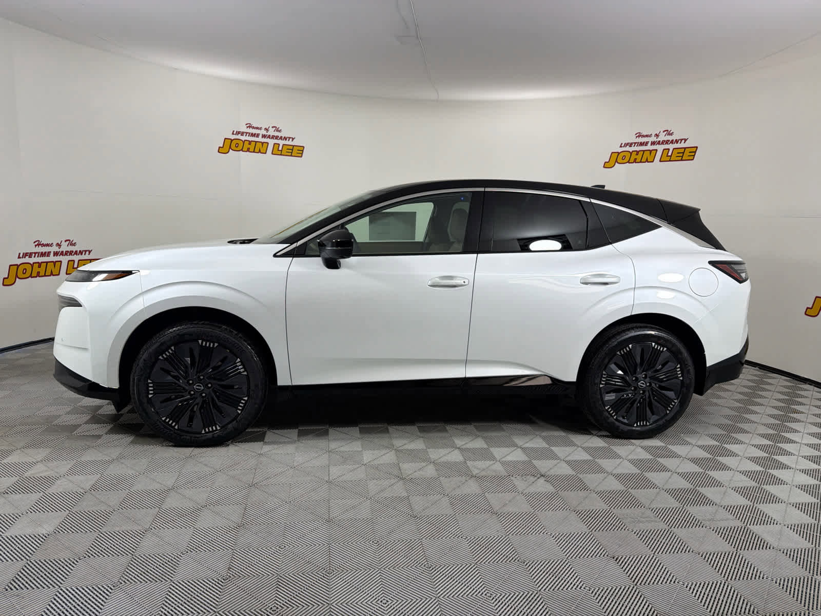 New 2026 Nissan Murano Platinum w/ Cargo Package image 2