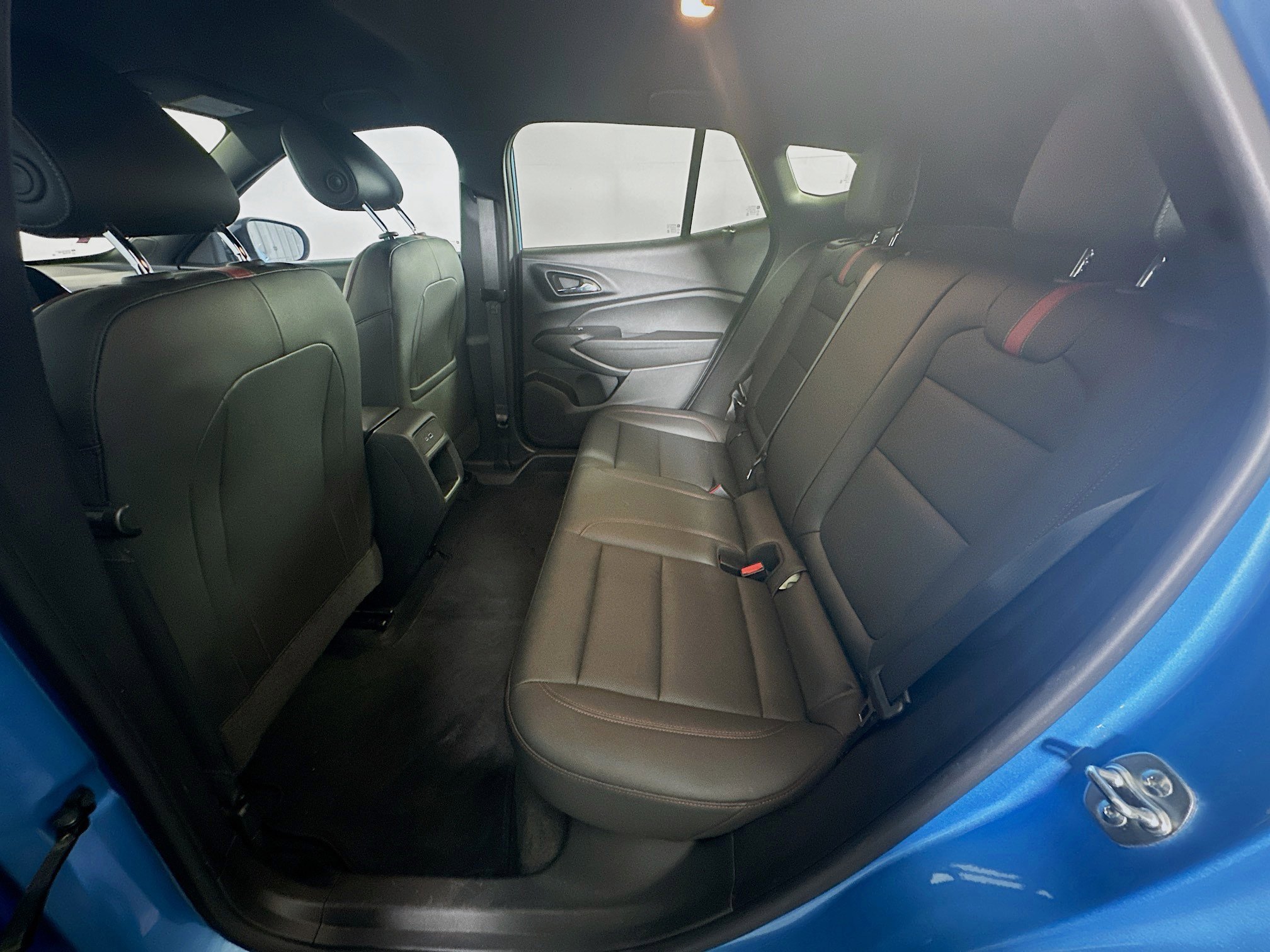 Used 2025 Chevrolet Trax RS w/ Driver Confidence Package FWD image 28