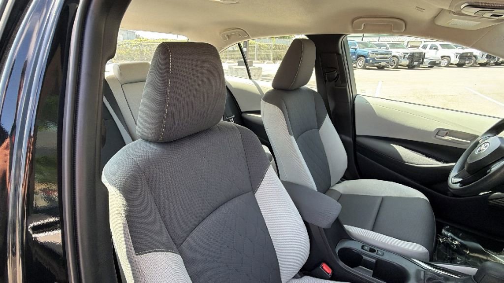 Certified 2025 Toyota Corolla LE image 41