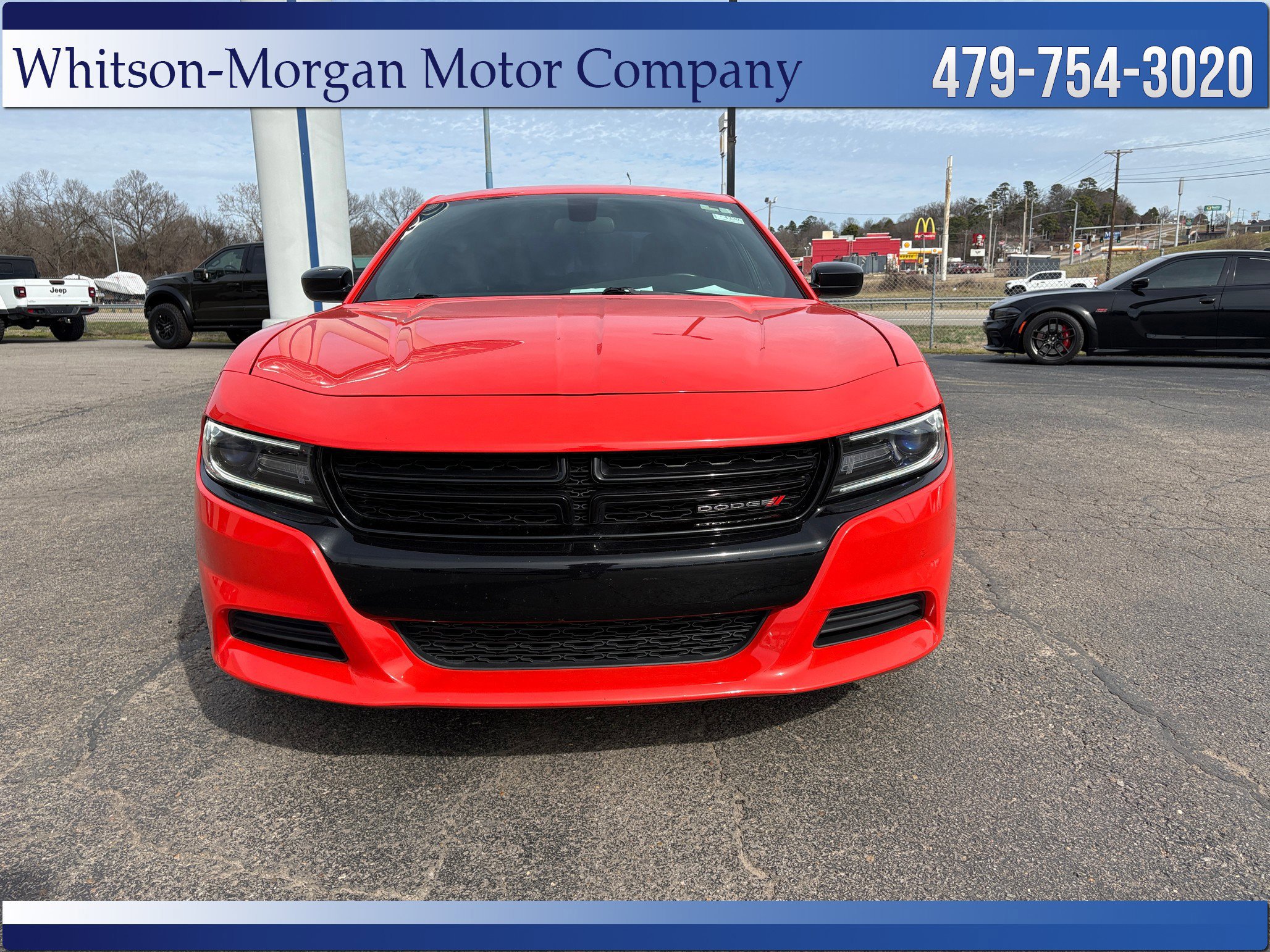 Used 2018 Dodge Charger SXT w/ Blacktop Package image 2