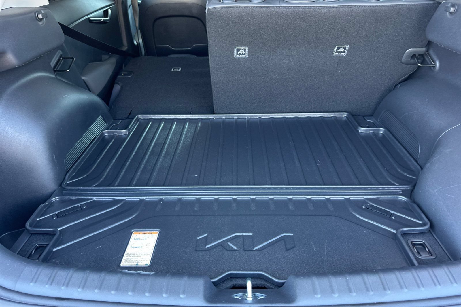 Used 2023 Kia Niro EX FWD image 17