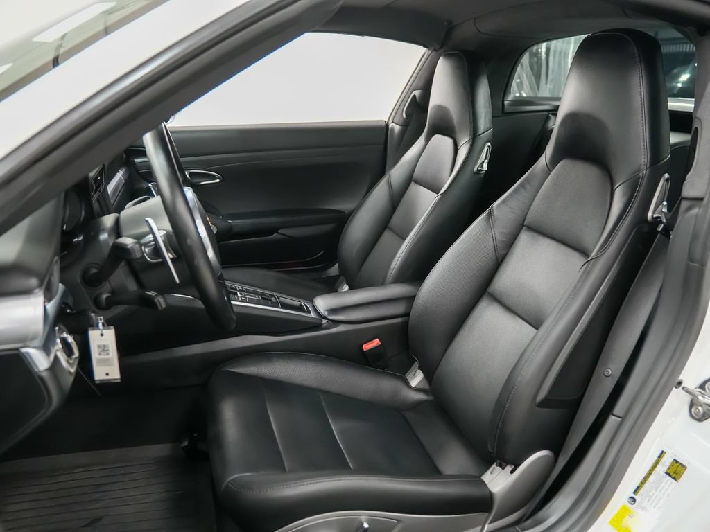 Used 2015 Porsche 911 Targa 4 AWD/4WD image 5
