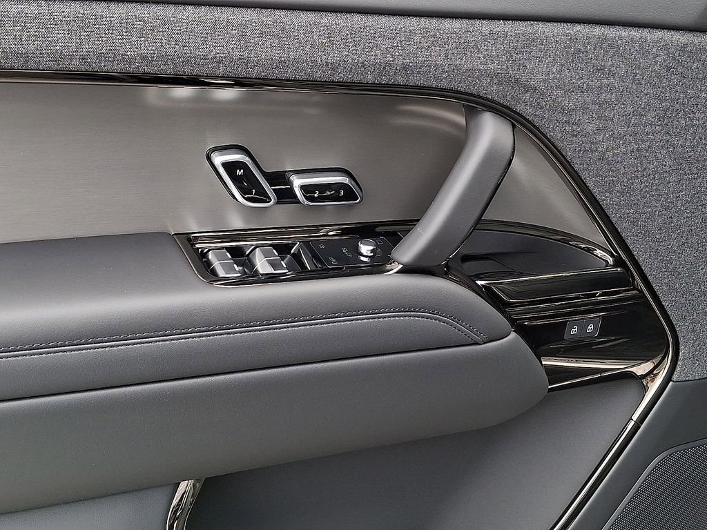New 2026 Land Rover Range Rover Sport SE image 8