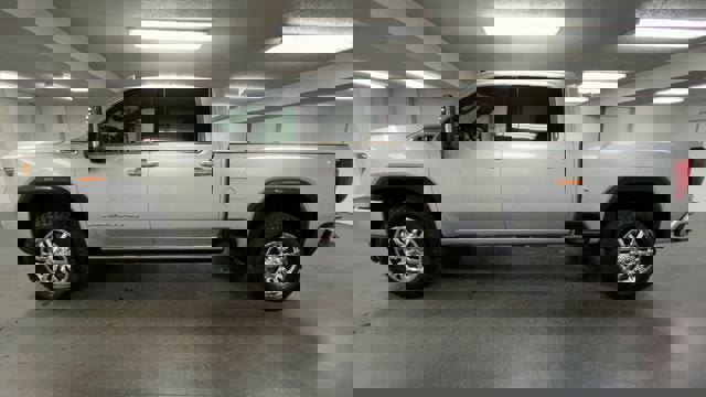 Used 2023 GMC Sierra 2500 Denali w/ Denali Ultimate Package image 5