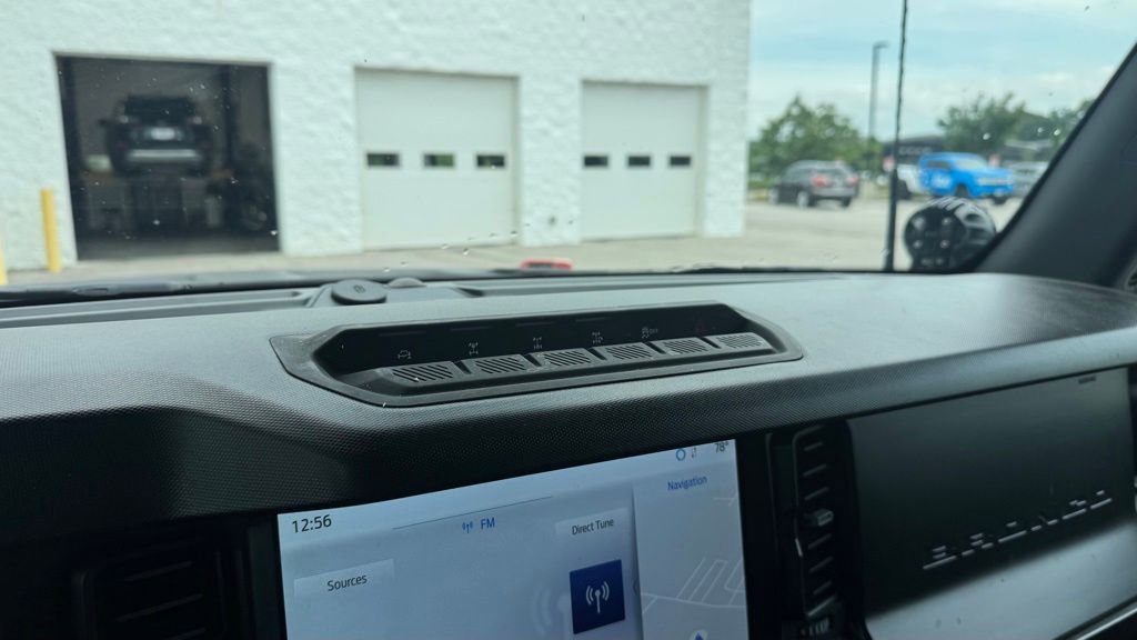 Used 2021 Ford Bronco First Edition AWD/4WD image 17