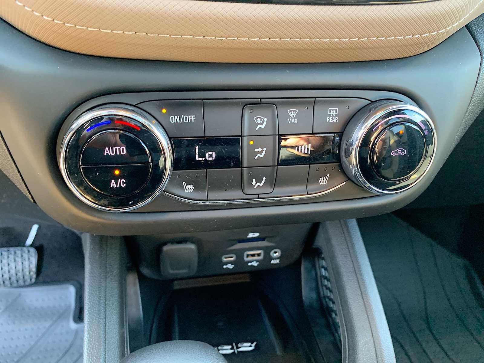 Certified 2021 Chevrolet TrailBlazer ACTIV w/ Sun and Liftgate Package AWD/4WD image 17