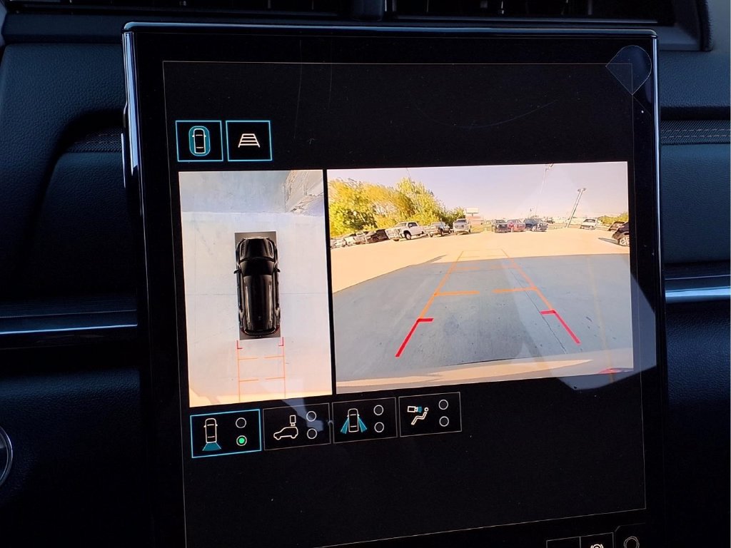 New 2027 GMC Terrain AT4 w/ Convenience Package III AWD/4WD image 11