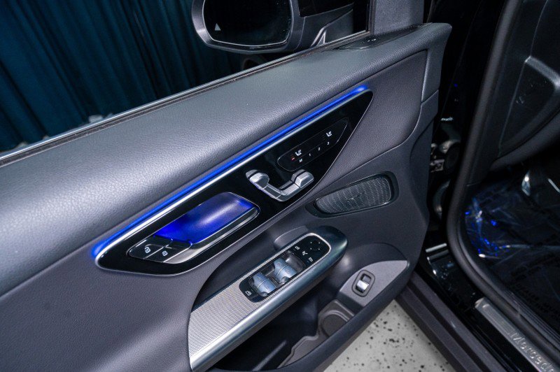 Certified 2026 Mercedes-Benz GLC 300 image 11