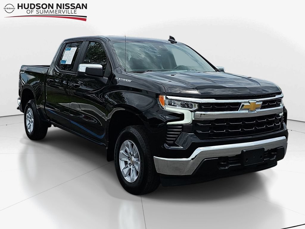 Used 2025 Chevrolet Silverado 1500 LT AWD/4WD image 1