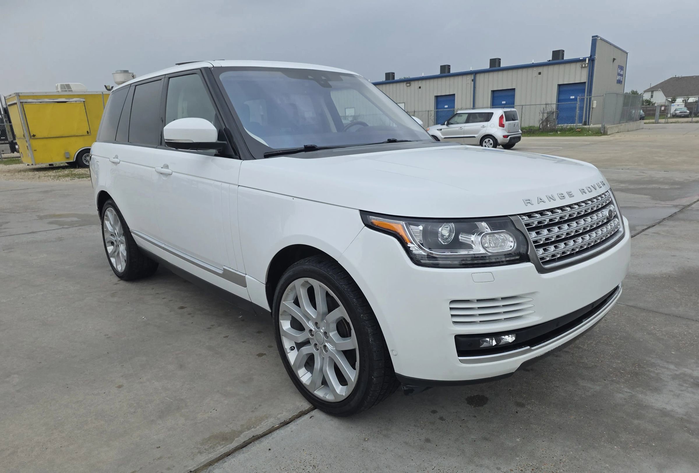 Used 2017 Land Rover Range Rover HSE AWD/4WD image 7