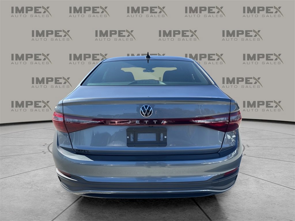 Used 2025 Volkswagen Jetta Sport image 4