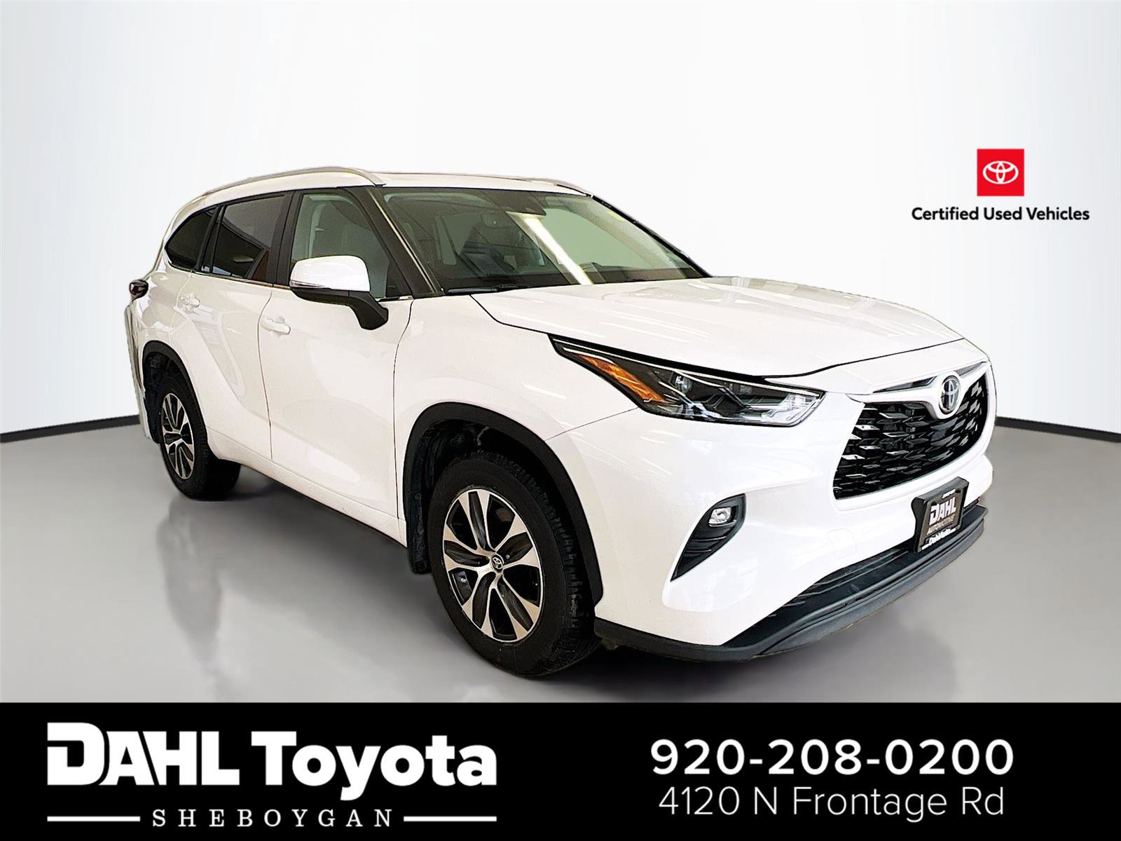 Used 2024 Toyota Highlander XLE