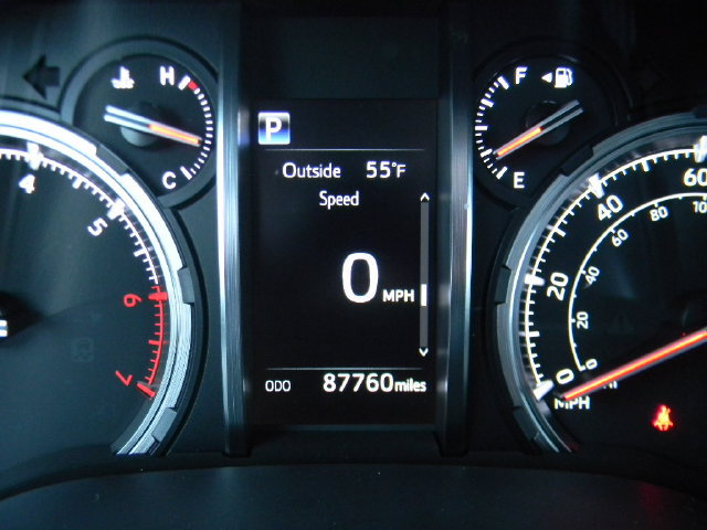 Used 2020 Toyota 4Runner Venture w/ Moonroof Package AWD/4WD image 8