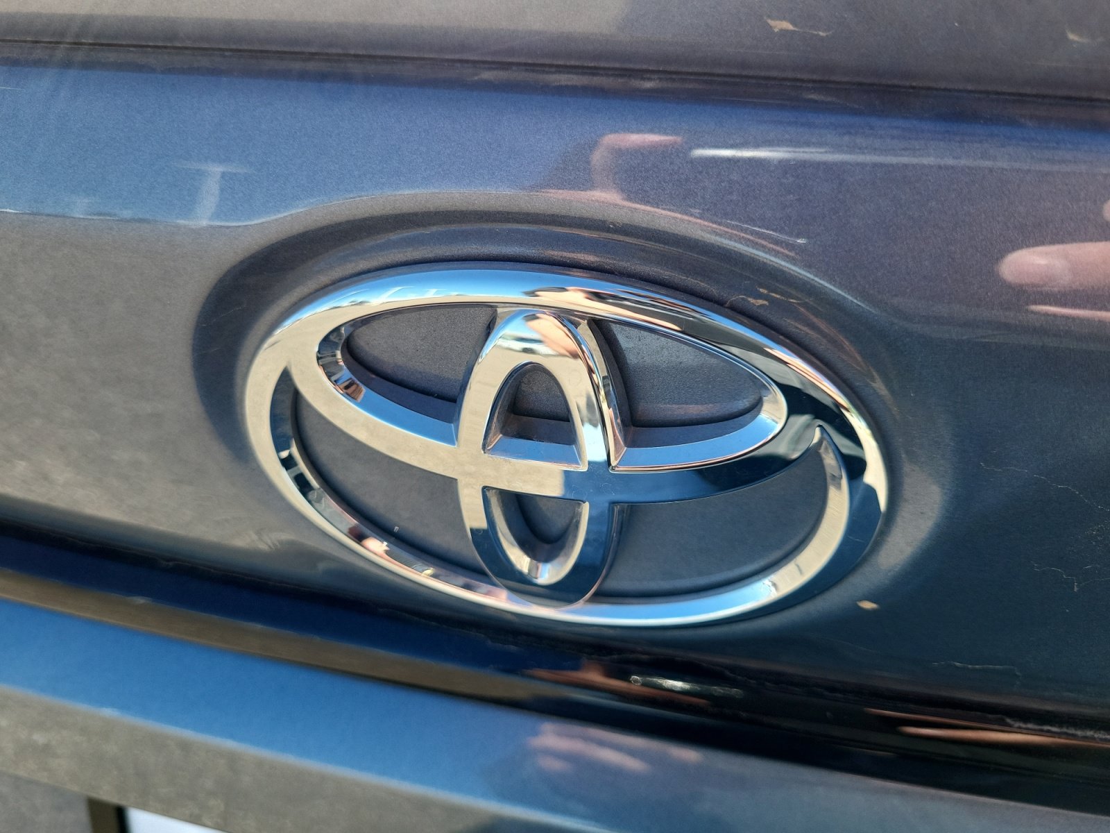 Used 2026 Toyota Corolla SE w/ SE Premium Package AWD/4WD image 7
