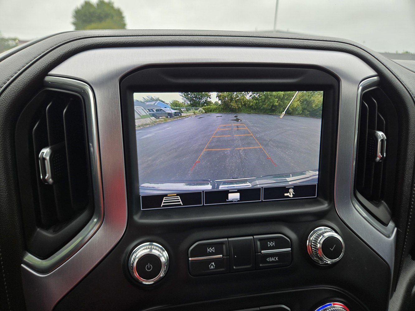 Used 2020 GMC Sierra 1500 SLT w/ SLT Premium Plus Package AWD/4WD image 9