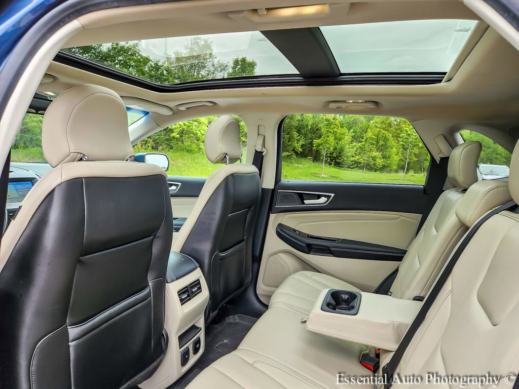 Used 2019 Ford Edge Titanium w/ Cold Weather Package AWD/4WD image 12