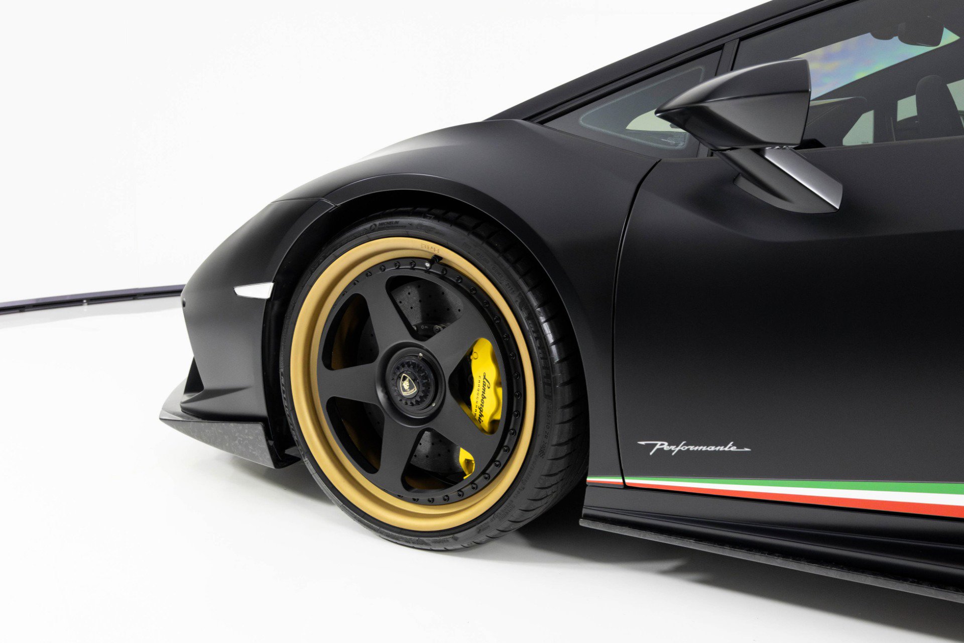 Used 2018 Lamborghini Huracan Performante image 60