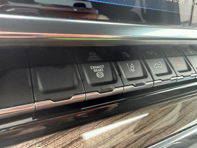 Used 2024 Chevrolet Silverado 2500 LT w/ Z71 Off-Road Package image 36