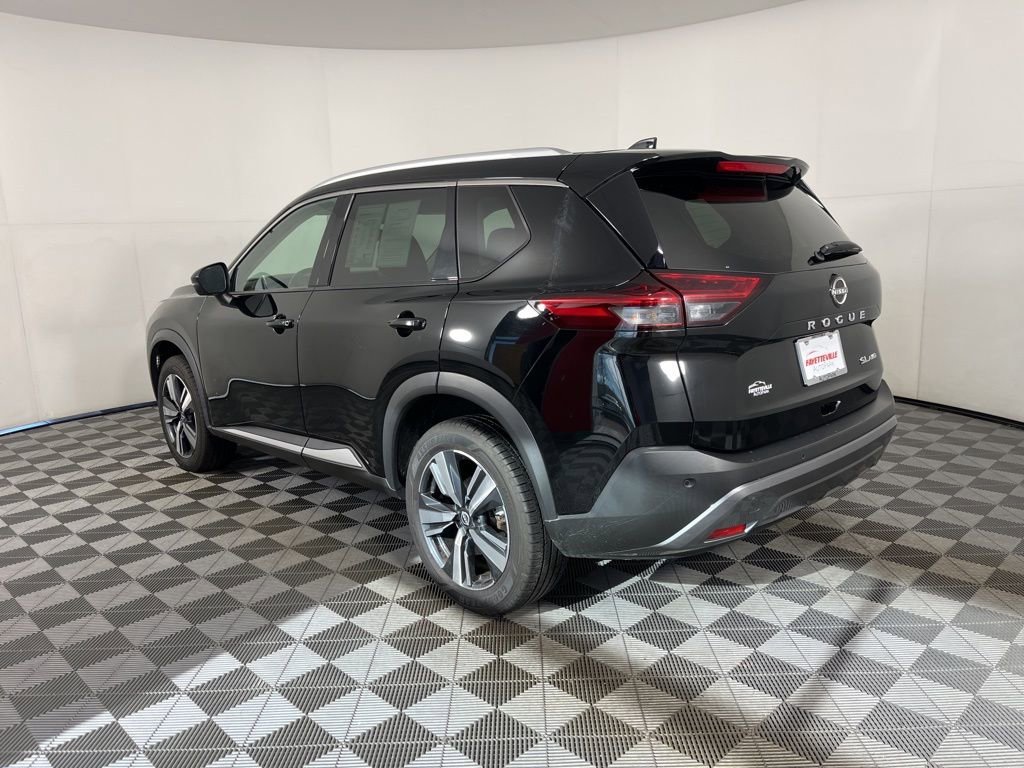 Used 2023 Nissan Rogue SL image 14