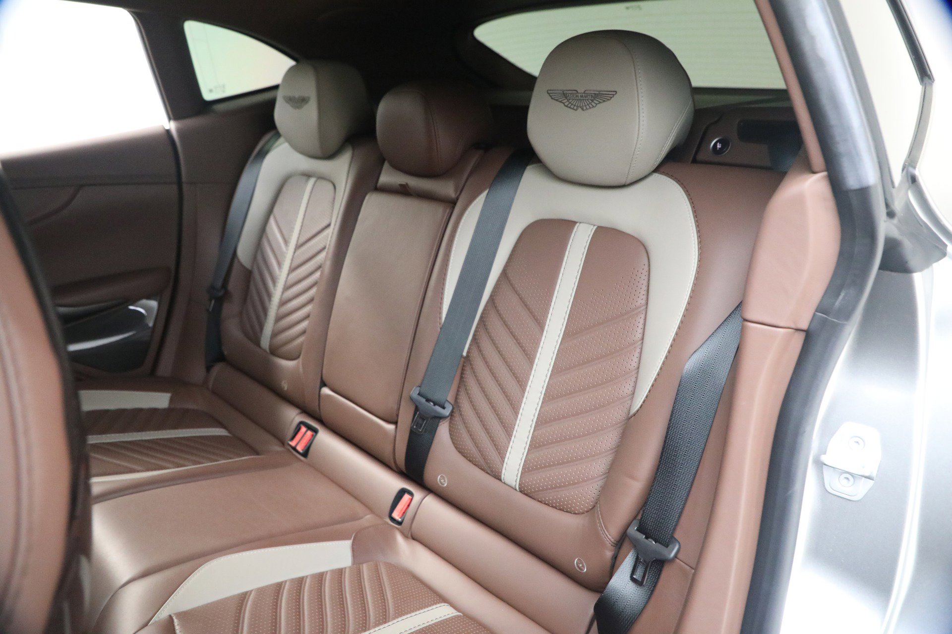 Used 2023 Aston Martin DBX 707 image 21