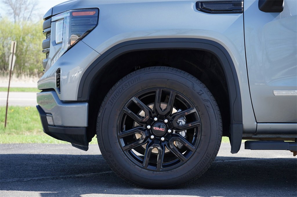 Used 2024 GMC Sierra 1500 Elevation image 11