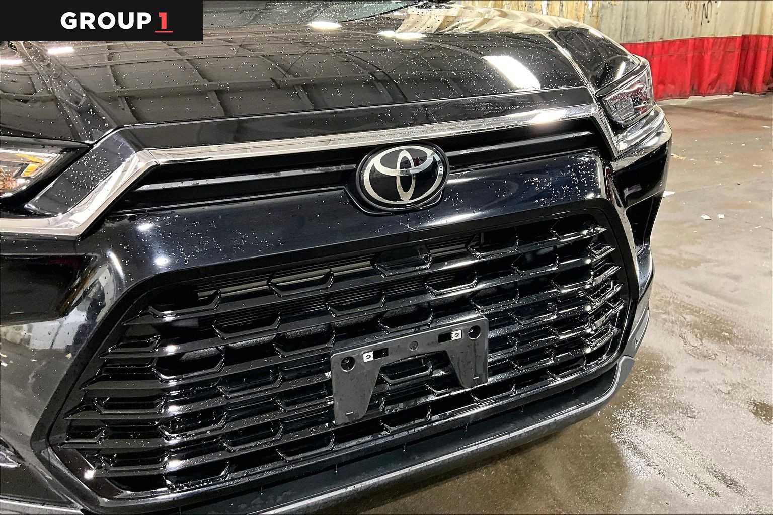 Certified 2024 Toyota Grand Highlander XLE image 30