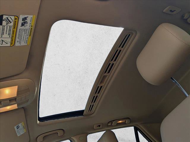 Used 2010 Mercedes-Benz ML 350 BlueTEC 4MATIC image 16