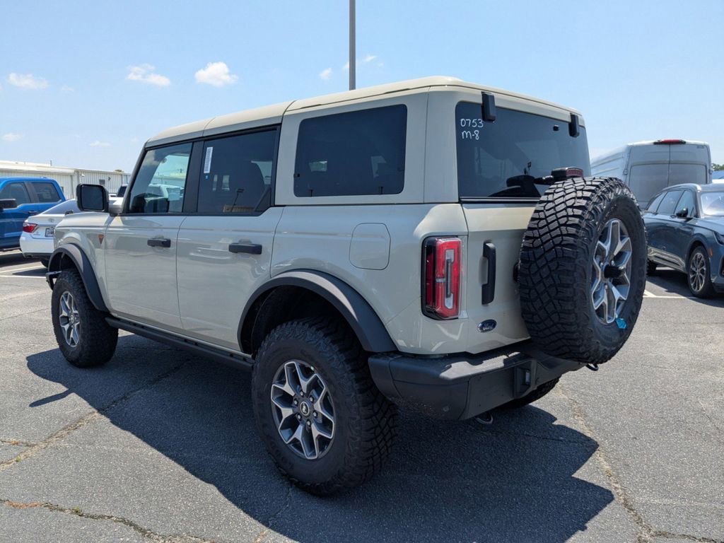 New 2025 Ford Bronco Badlands image 6