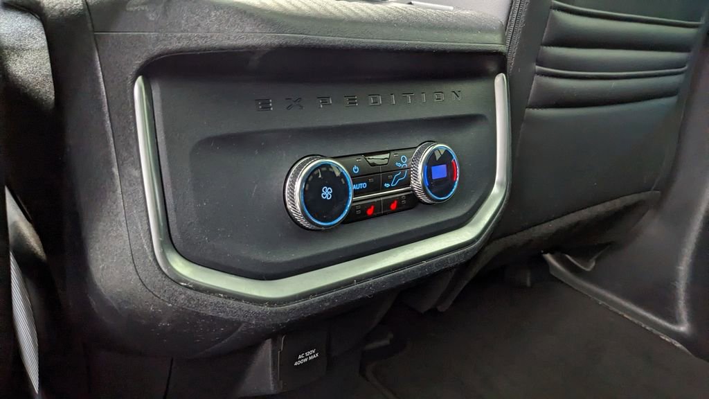 Certified 2025 Ford Expedition Max Platinum w/ Stealth Appearance Package AWD/4WD image 37