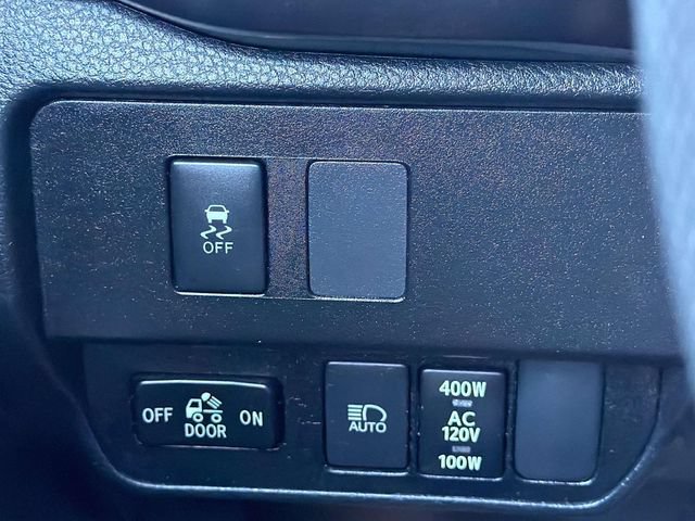 Used 2022 Toyota Tacoma TRD Sport AWD/4WD image 23
