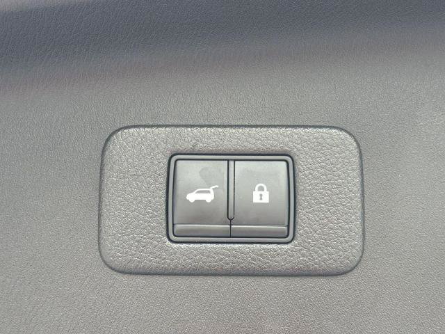 Certified 2022 Nissan Armada Platinum w/ Captain's Chairs Package RWD image 28