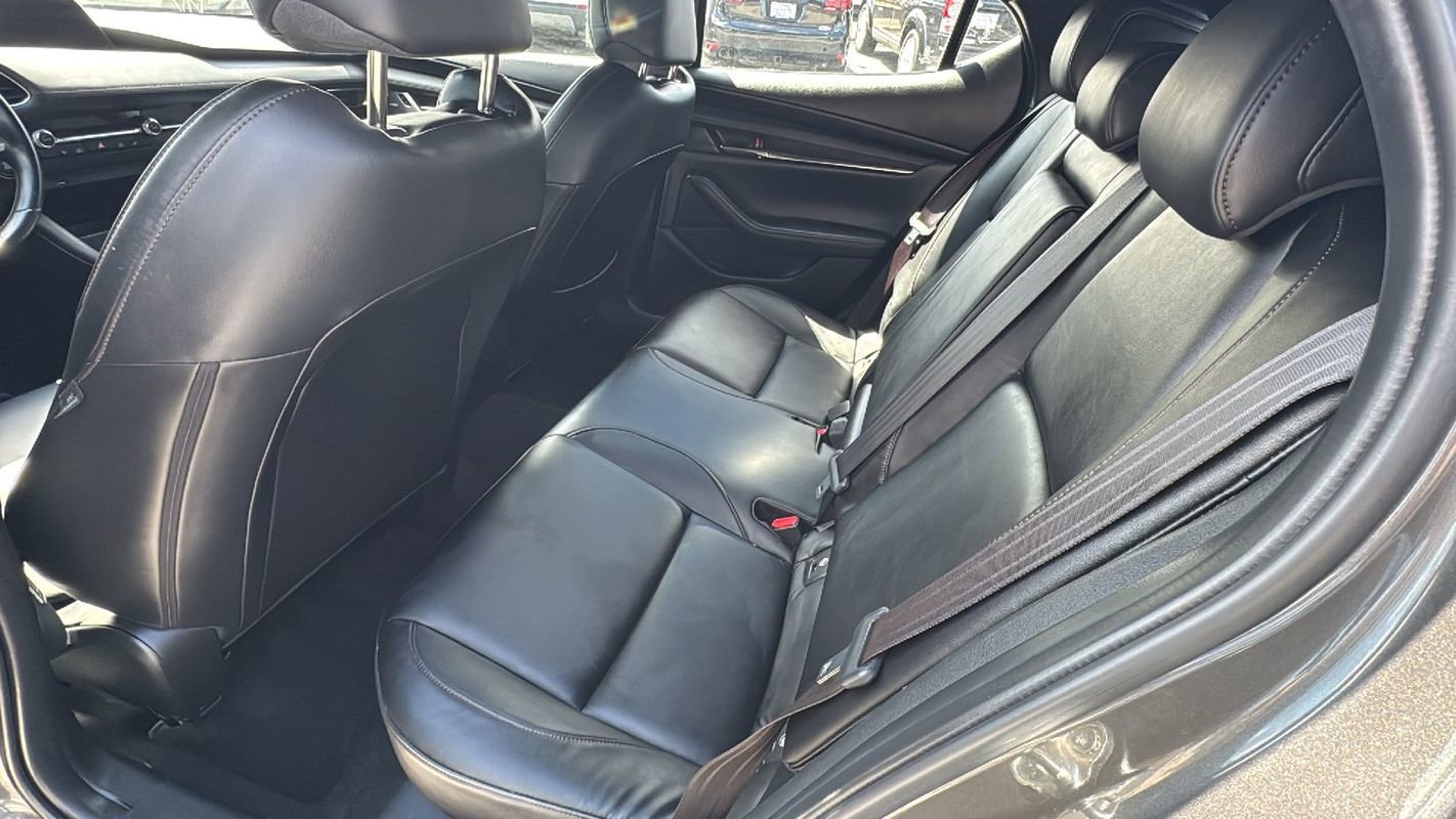 Used 2019 MAZDA MAZDA3 AWD Hatchback w/ Preferred Pkg image 12