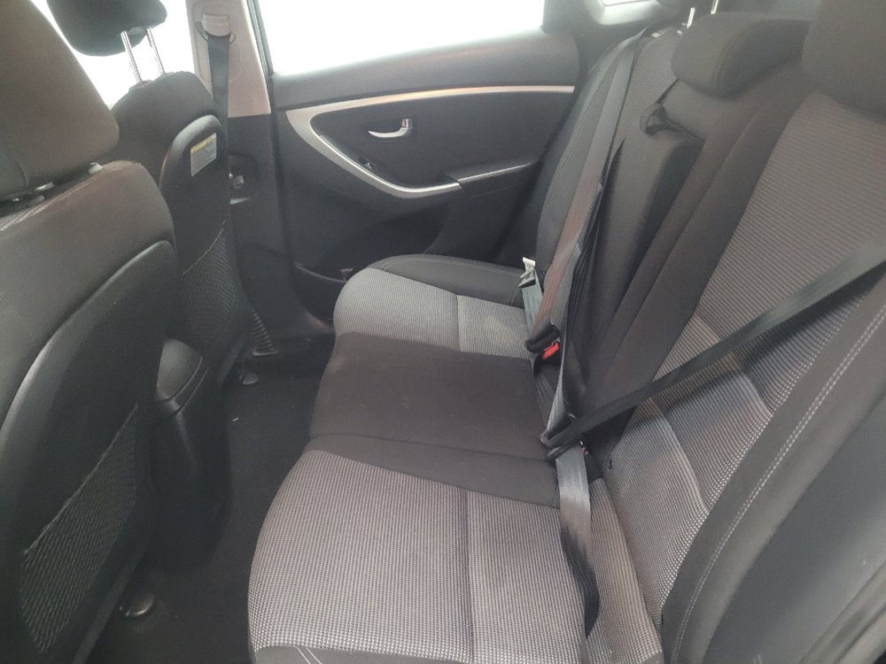 Used 2017 Hyundai Elantra GT FWD image 18