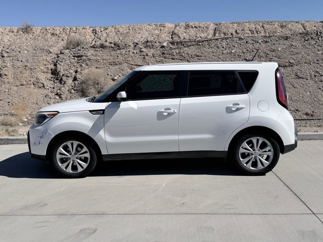 Used 2015 Kia Soul + image 4