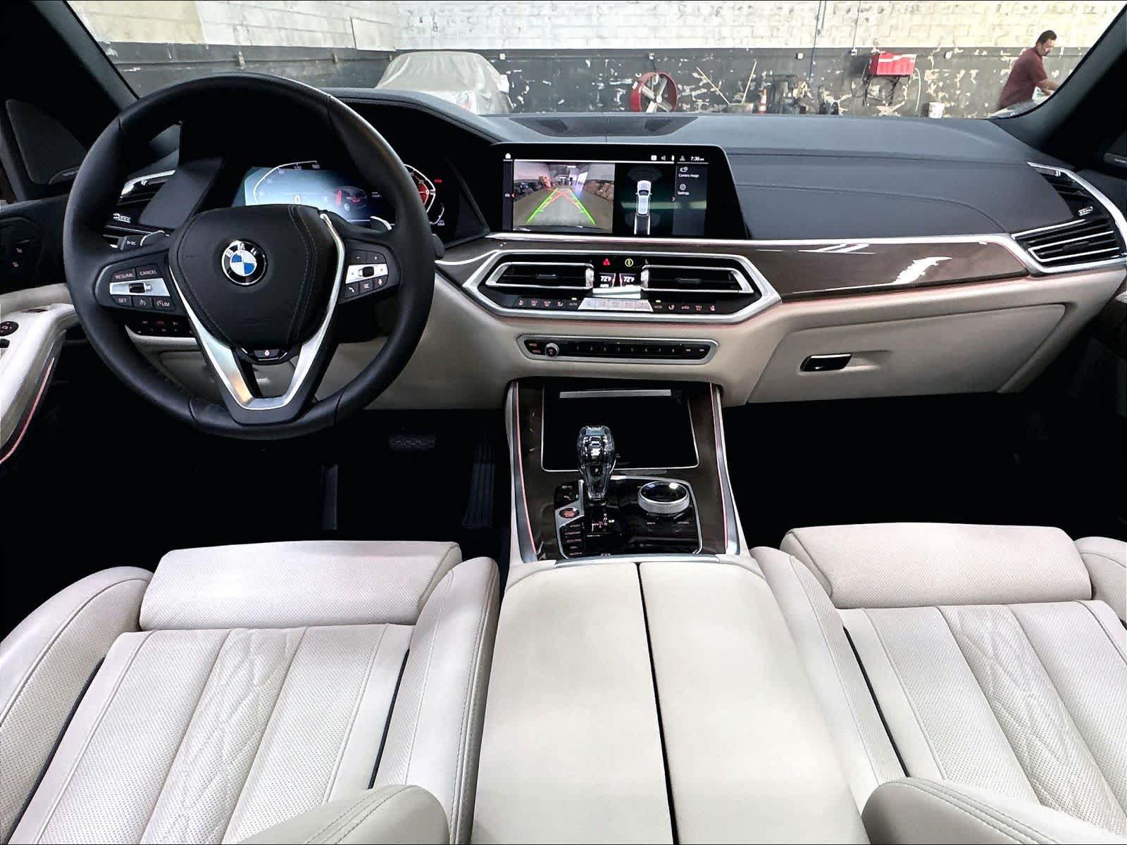 Used 2023 BMW X5 xDrive40i w/ Executive Package AWD/4WD image 17