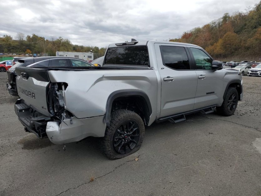 Used 2025 Toyota Tundra SR image 5