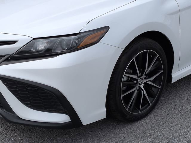 Used 2024 Toyota Camry SE w/ Convenience Package image 9