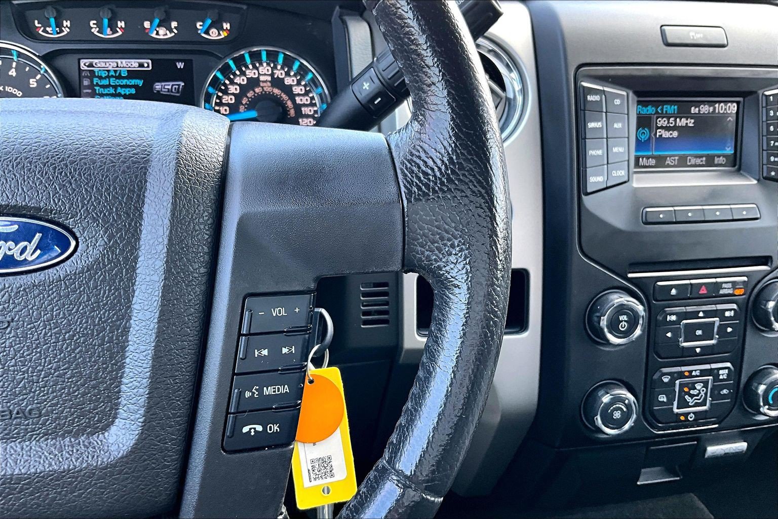 Used 2013 Ford F150 XLT w/ Mid Equipment Group RWD image 20