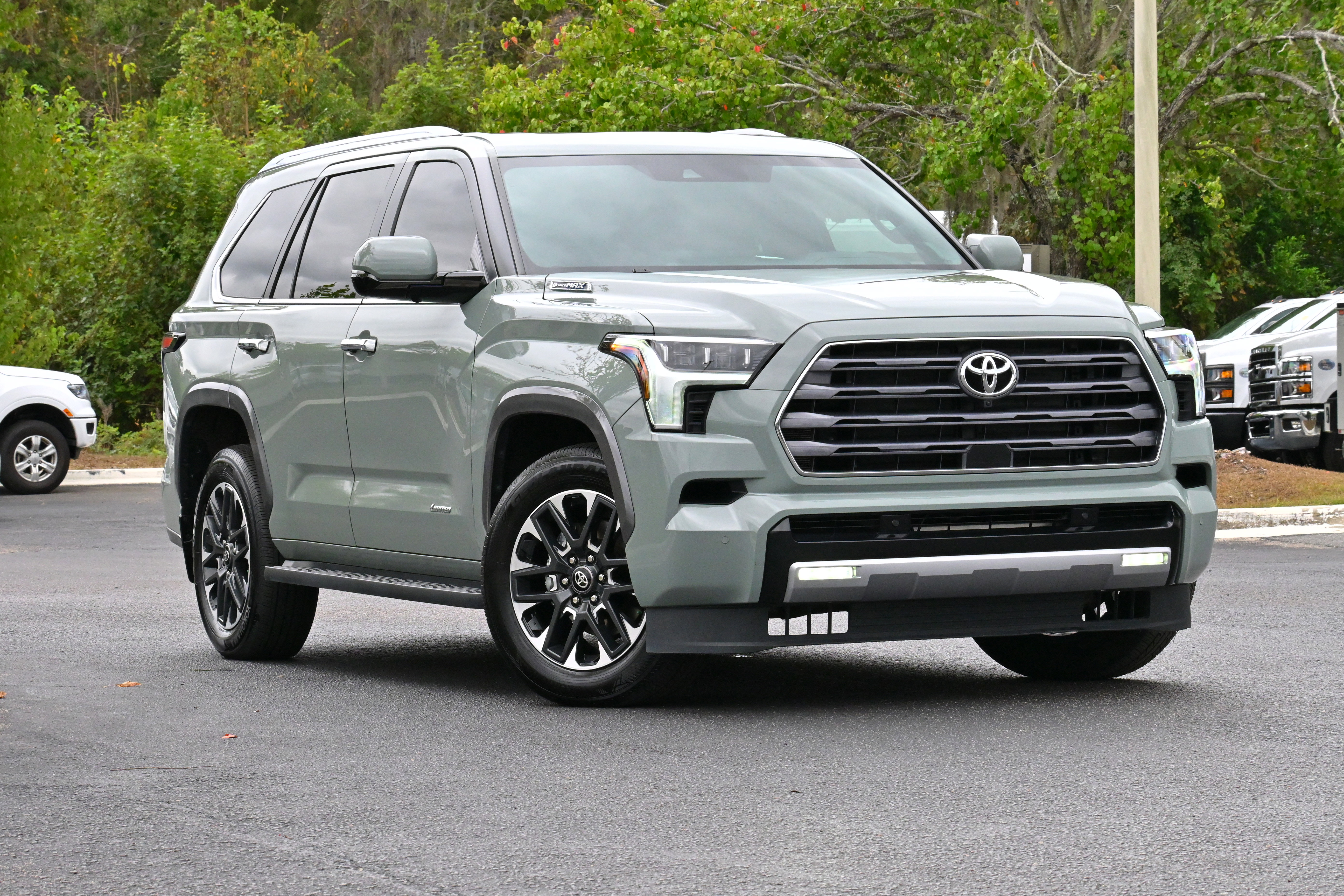 Used 2025 Toyota Sequoia Limited image 2