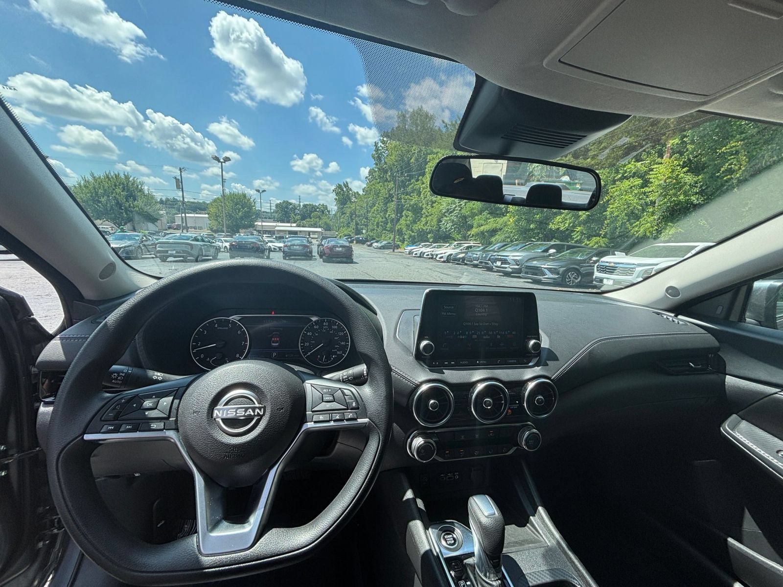 Used 2025 Nissan Sentra SV FWD image 28