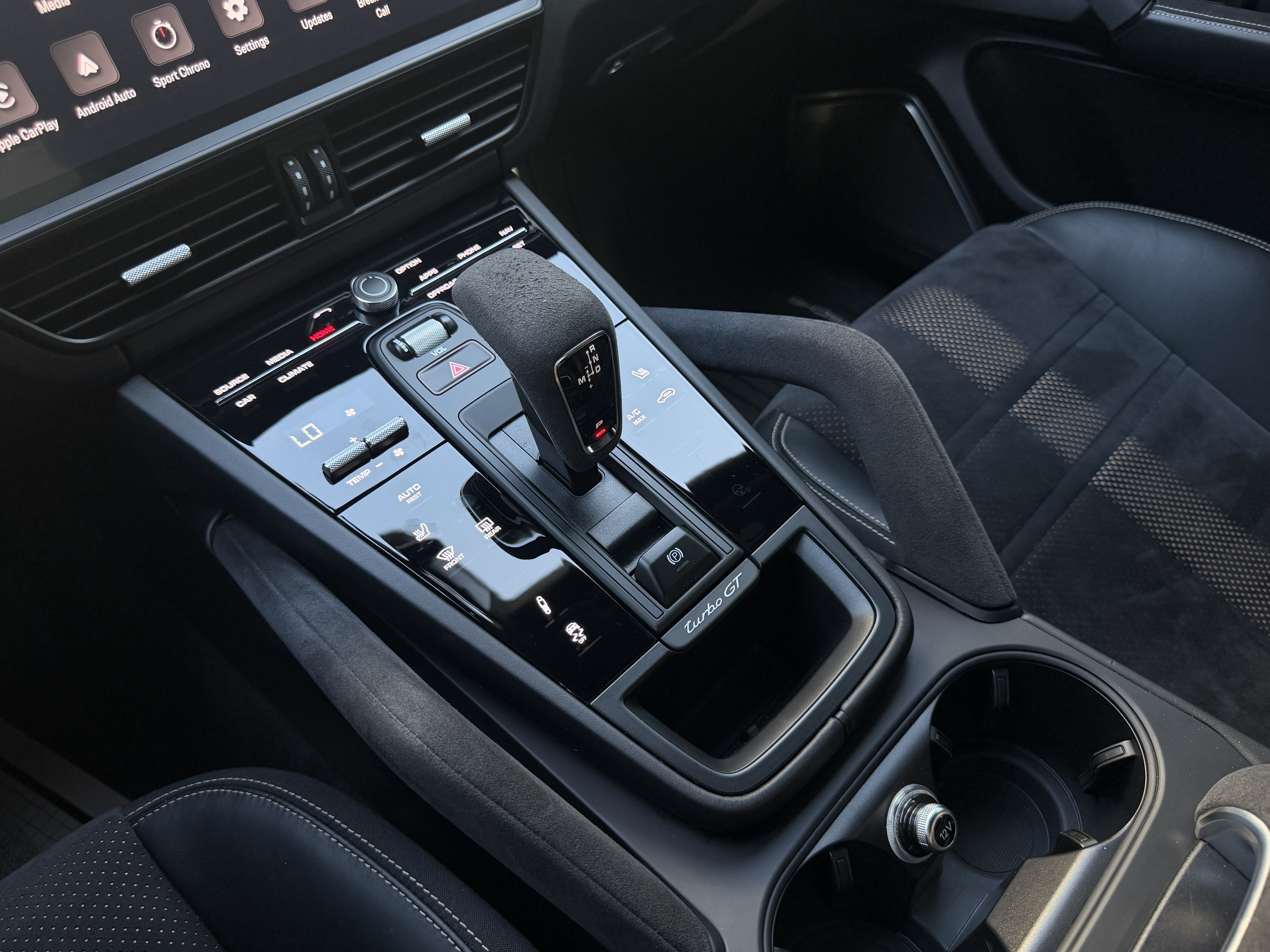 Certified 2023 Porsche Cayenne Turbo GT AWD/4WD image 35