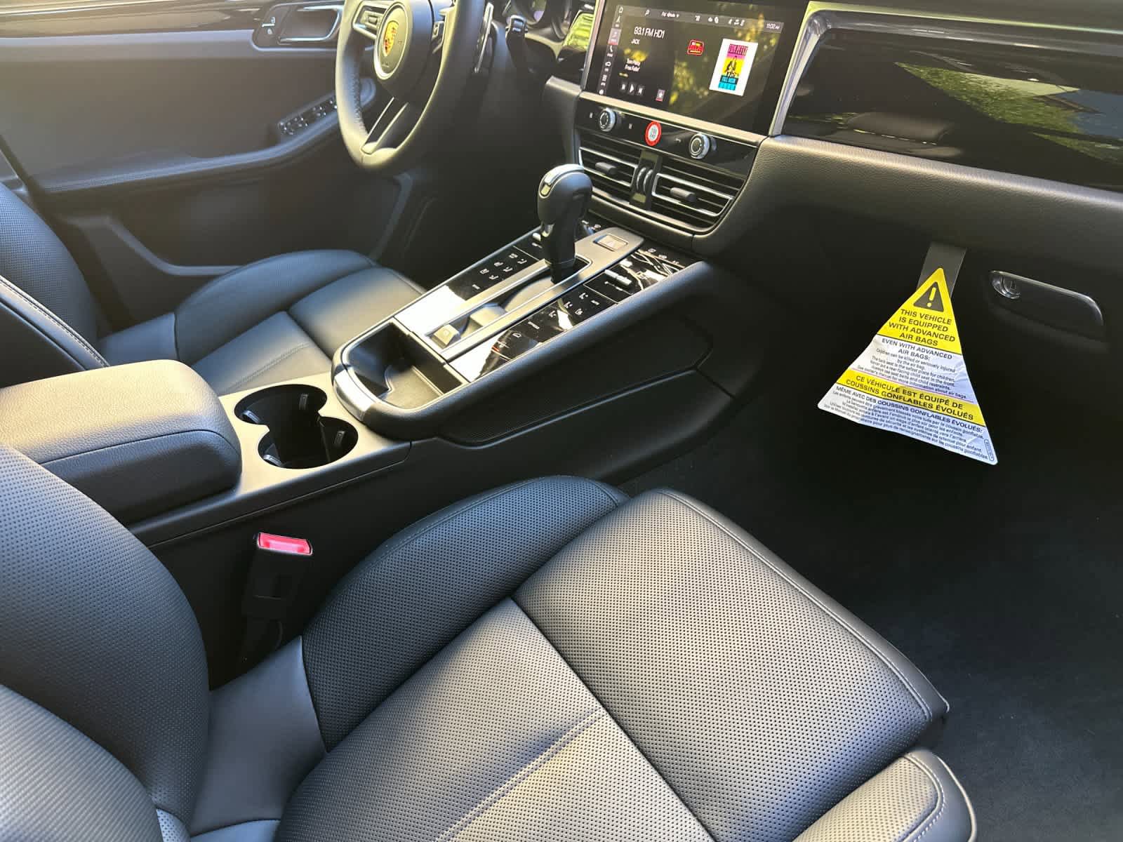 New 2026 Porsche Macan AWD/4WD image 17