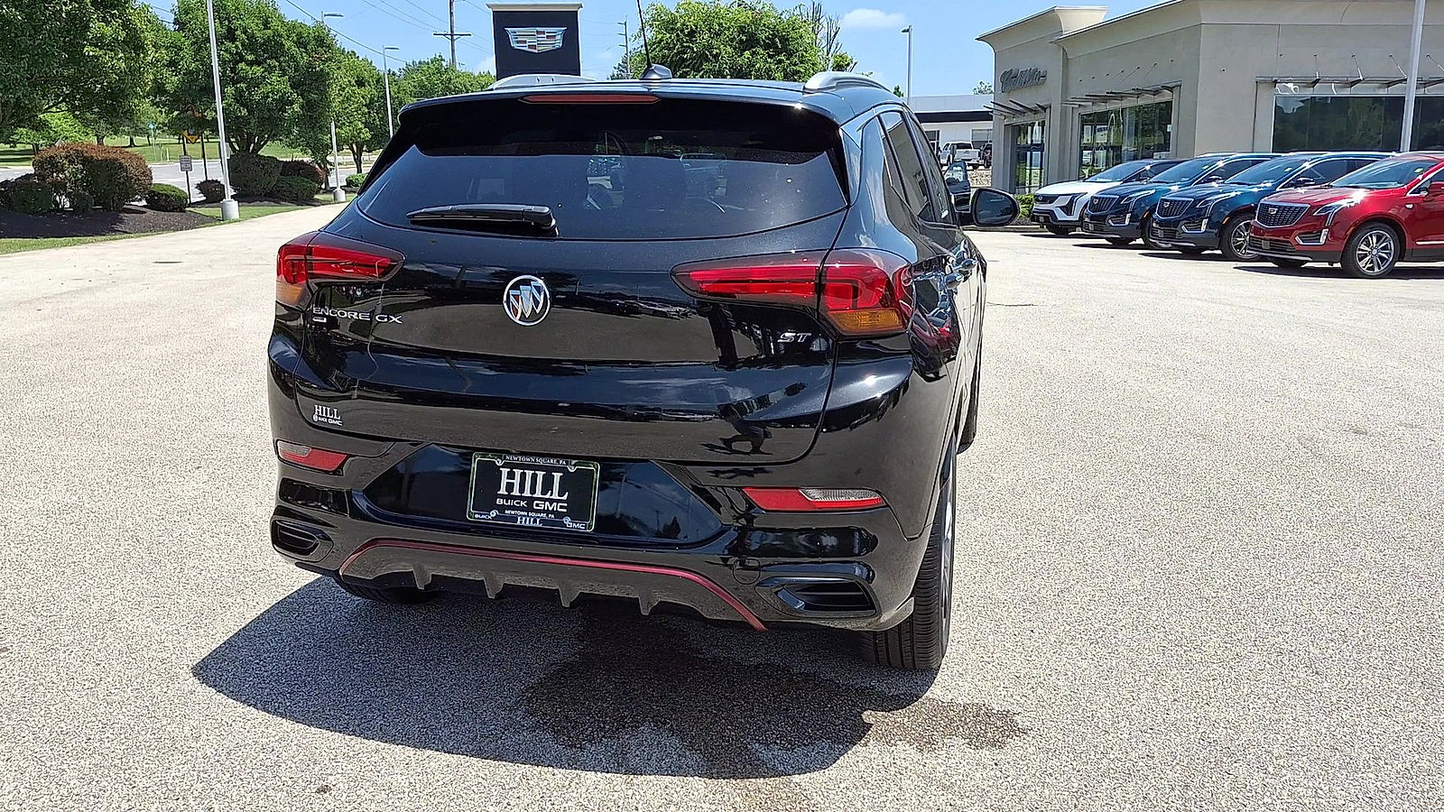 Used 2023 Buick Encore GX Select w/ Sport Touring Package AWD/4WD image 8