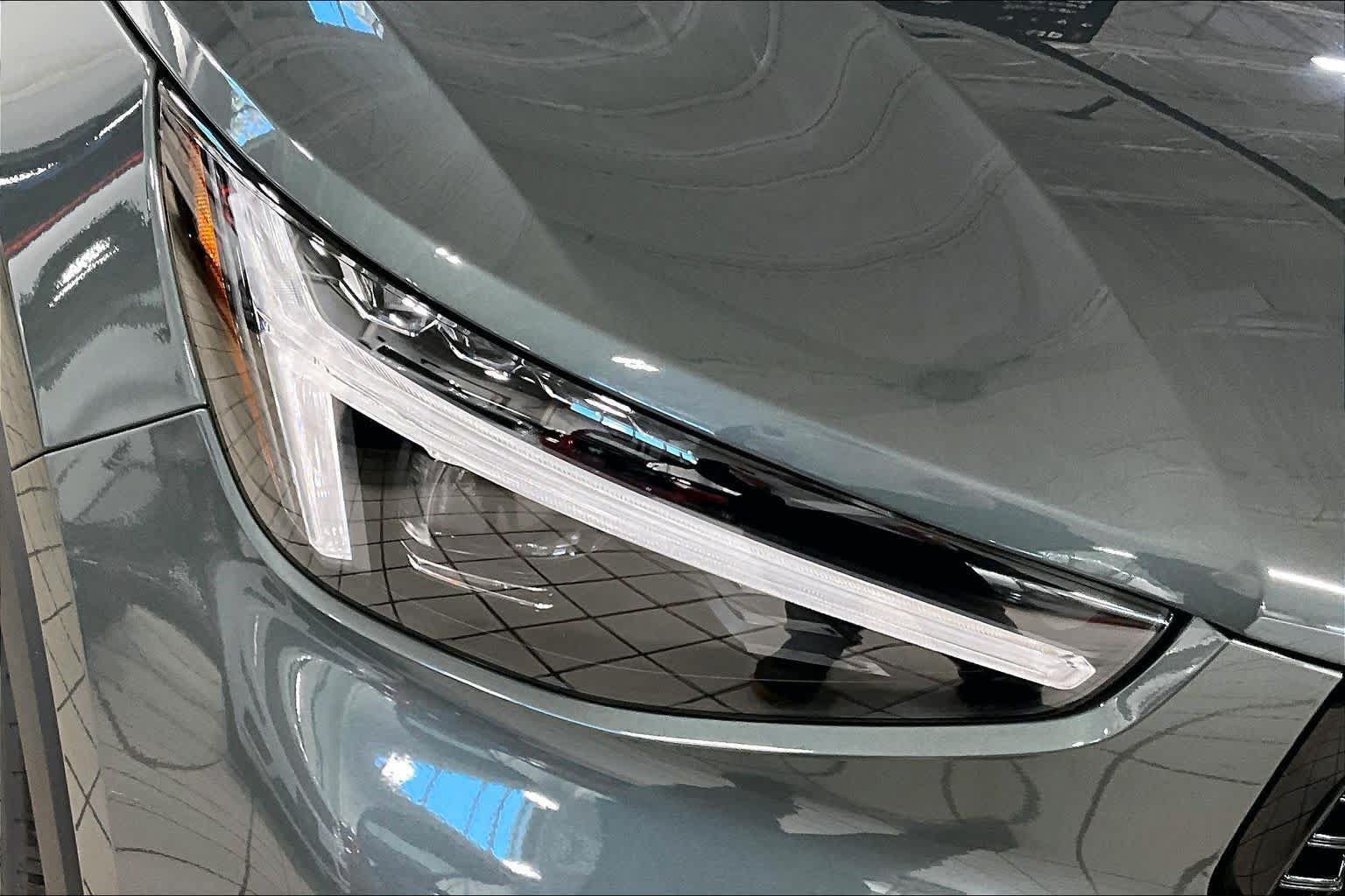 New 2026 Volvo XC40 B5 Ultra w/ Protection Package Premier AWD/4WD image 15